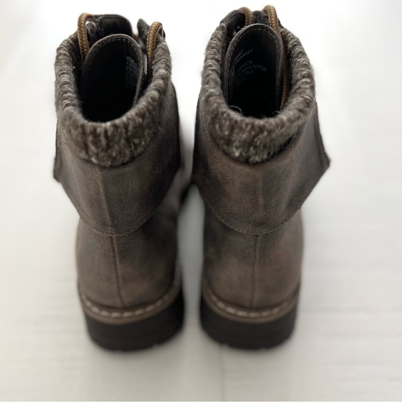 Women’s Cliffs by White Mountain Boots - Picture 3 of 6